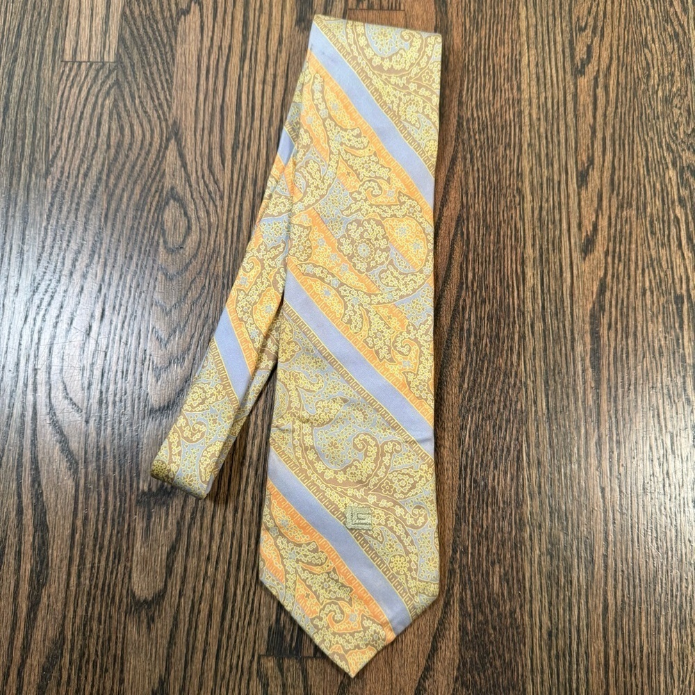 Vintage Guy Laroche silk tie